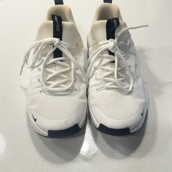 NIKE Free Metcon 6 Silver - Picture 3 of 4